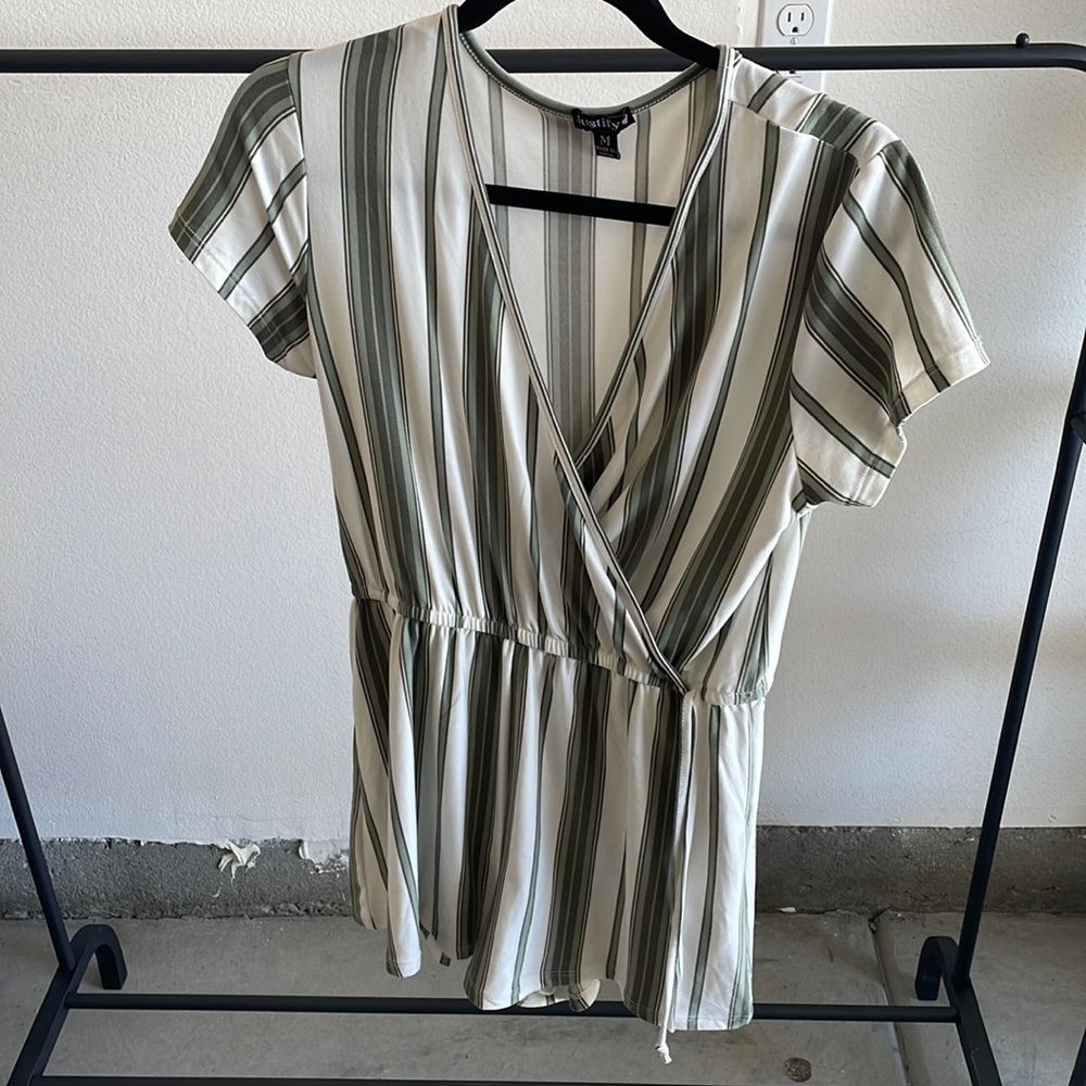 Women’s short style romper